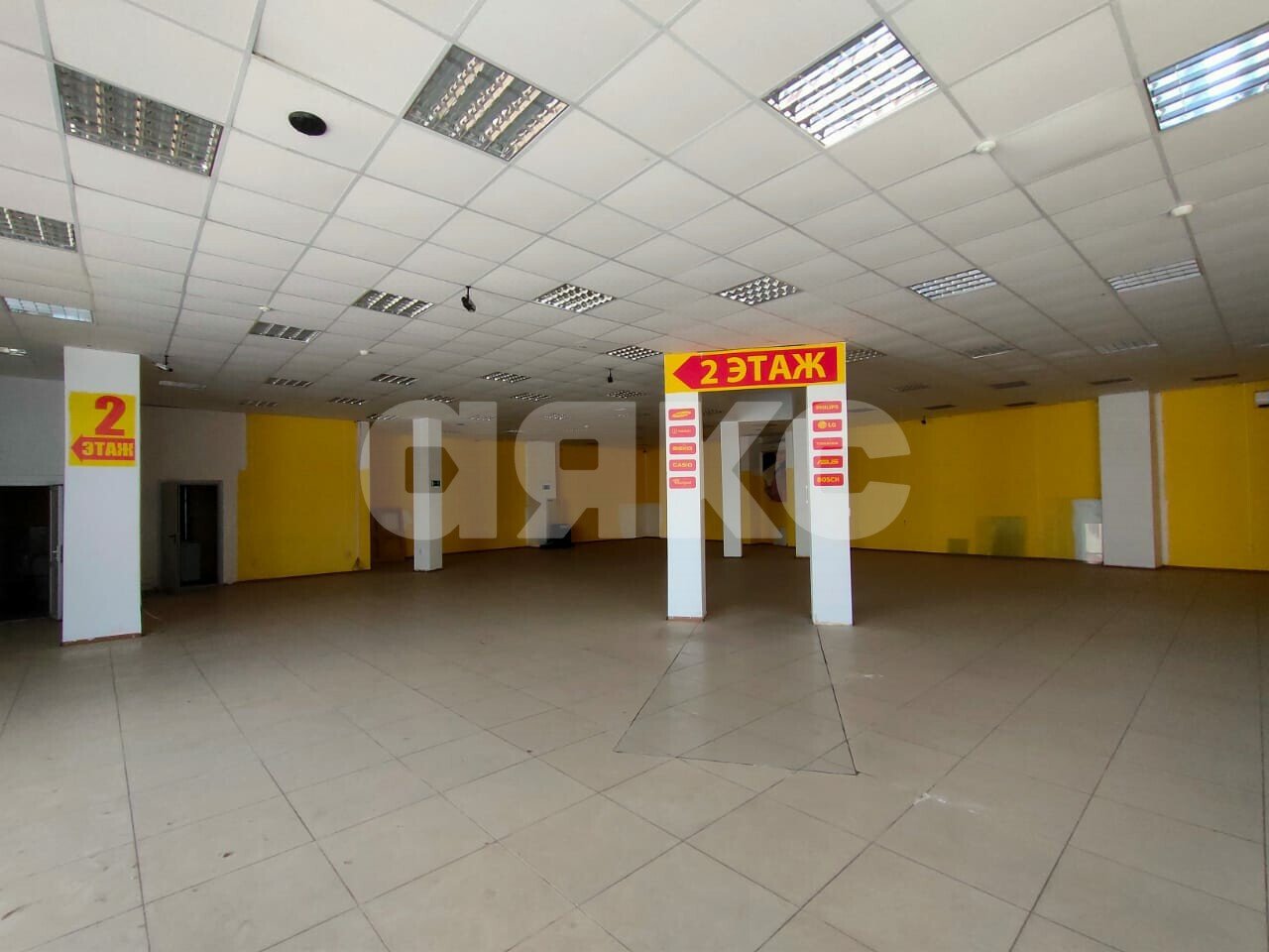 Фото №3: Коммерция 715 м² - Кореновск, 2-й квартал, ул. Красная, 57