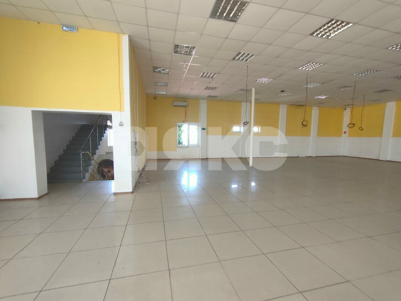 Фото №9: Коммерция 715 м² - Кореновск, 2-й квартал, ул. Красная, 57