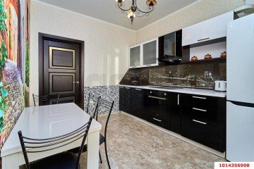 Фото №2: 2-комнатная квартира 61 м² - Краснодар, мкр. Музыкальный, ул. имени Мусоргского М.П., 17