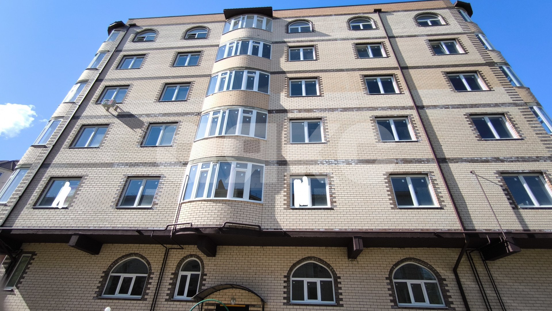 Фото №1: 1-комнатная квартира 40 м² - Горячий Ключ, Администрация, ул. Ленина, 199Б