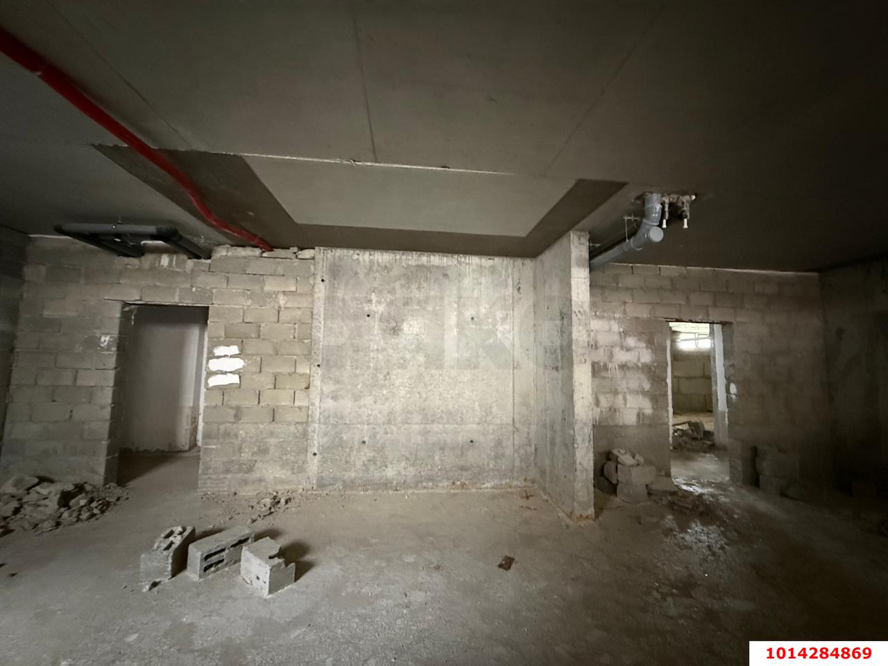 Фото №3: Торговое помещение 22 м² - Южный, жилой комплекс Южный, ул. Войсковая, 1В