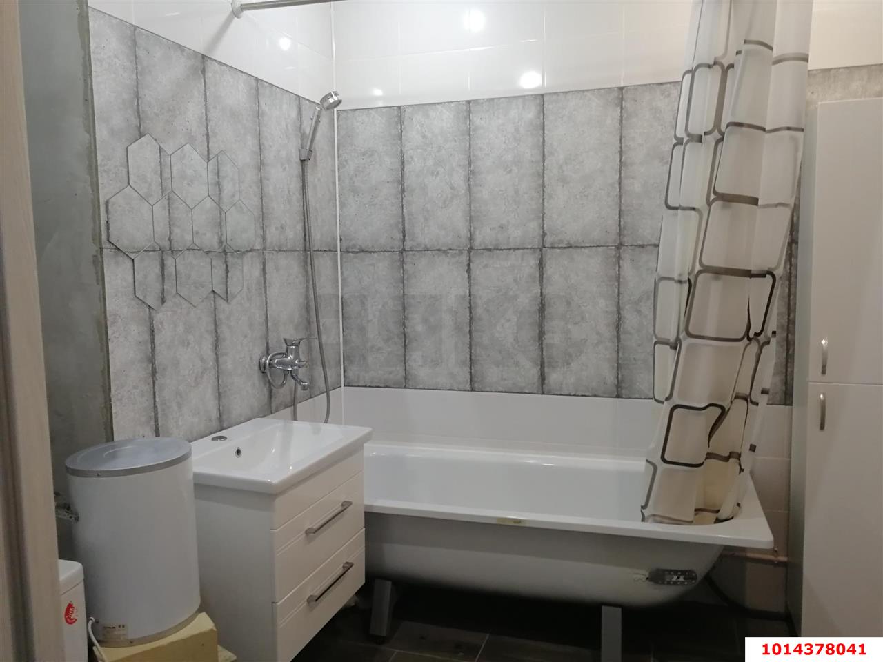 Фото №7: 1-комнатная квартира 46 м² - Краснодар, Прикубанский внутригородской округ, Завод Радиоизмерительных Приборов, жилой комплекс Времена Года 3, мкр. имени Петра Метальникова, ул. Цезаря Куникова, 24к1