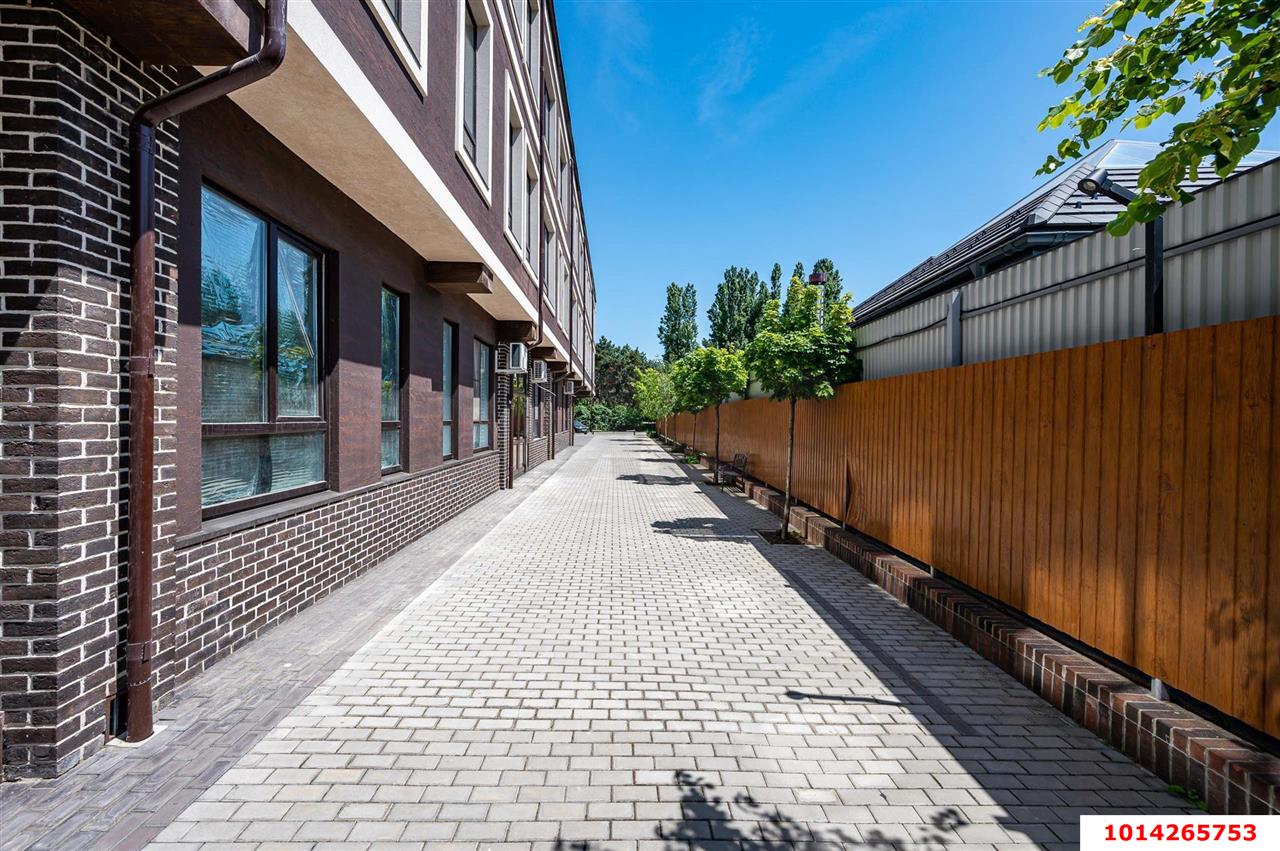 Фото №6: 2-комнатная квартира 195 м² - Краснодар, Центральный внутригородской округ, Западный внутригородской округ, Горогороды, мкр. Центральный, ул. Береговая, 10/3