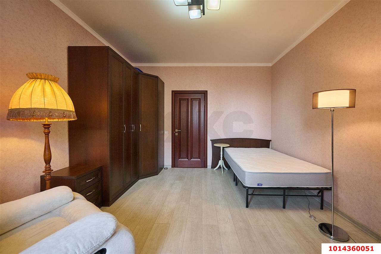 Фото №8: 2-комнатная квартира 81 м² - Краснодар, Центральный, ул. Октябрьская, 181/2