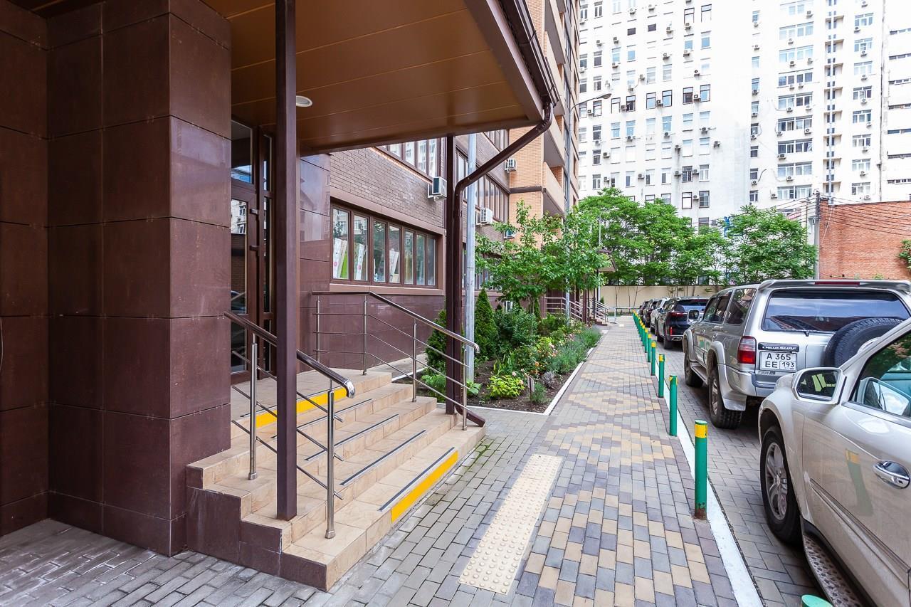 Фото №16: 2-комнатная квартира 81 м² - Краснодар, Центральный внутригородской округ, Западный внутригородской округ, жилой комплекс Центральный, мкр. Центральный, ул. Октябрьская, 181/2