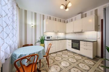 Фото №1: 2-комнатная квартира 68 м² - Краснодар, мкр. Центральный, ул. Октябрьская, 181/2