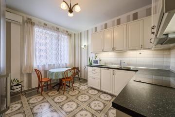 Фото №2: 2-комнатная квартира 68 м² - Краснодар, мкр. Центральный, ул. Октябрьская, 181/2