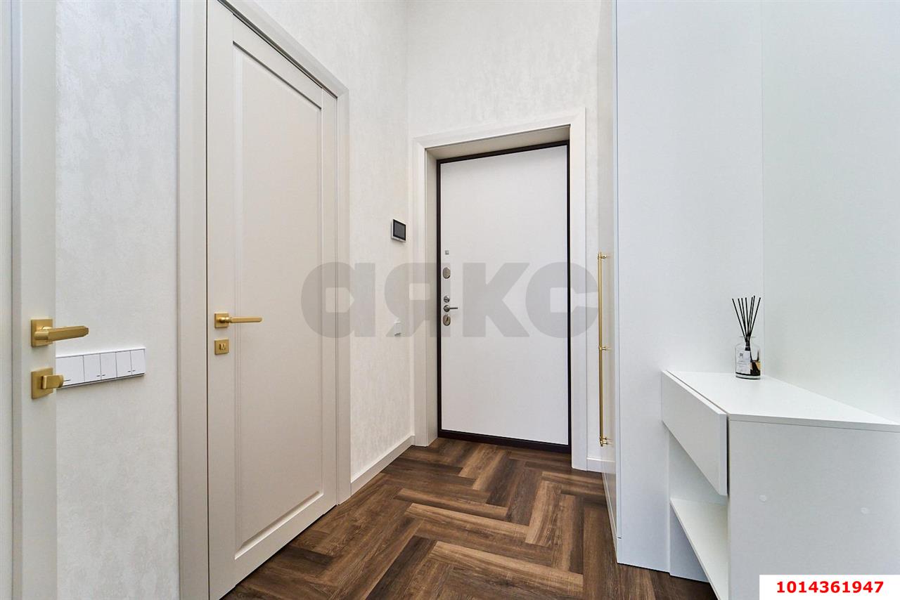 Фото №2: 2-комнатная квартира 72 м² - Краснодар, жилой комплекс Девелопмент Плаза, ул. имени 40-летия Победы, 33Г