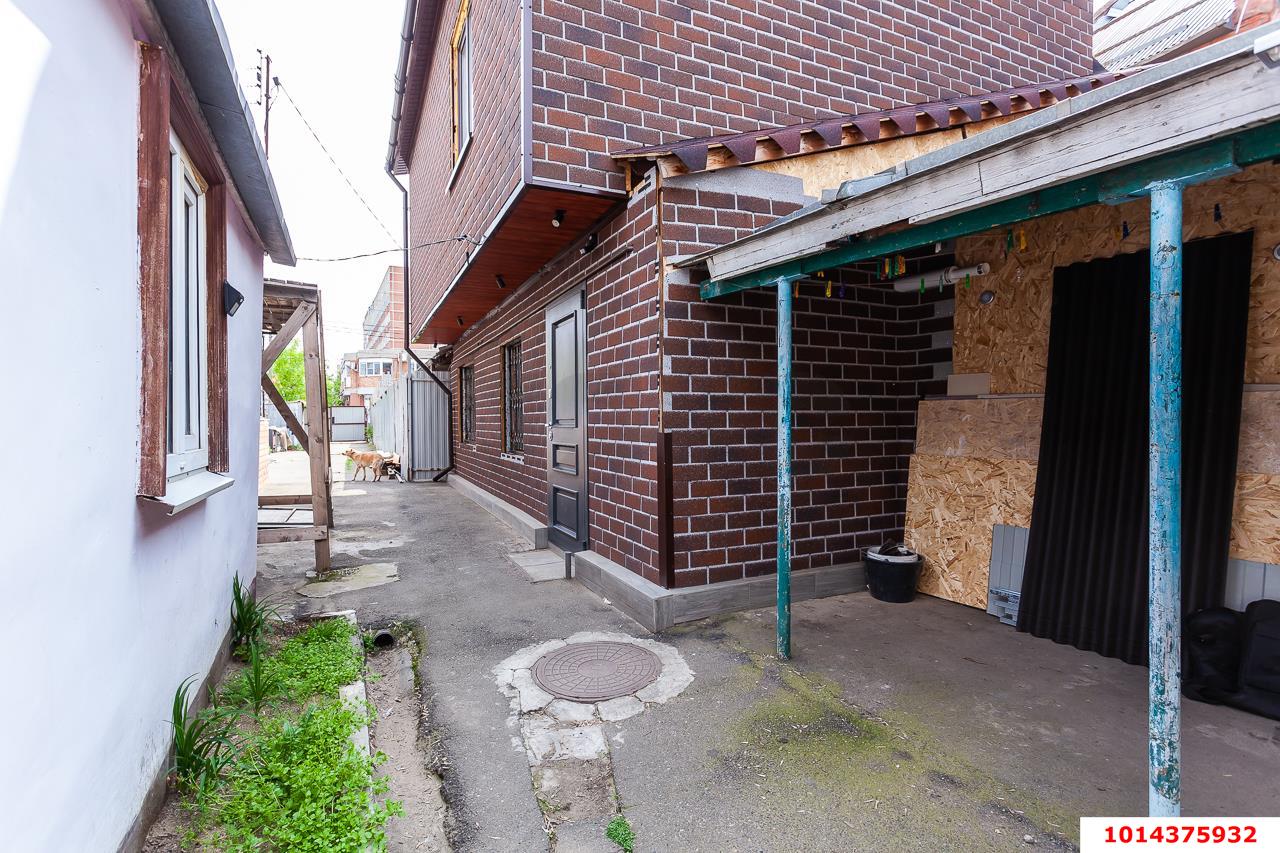 Фото №6: Дом <span class="whitespace-nowrap">97 м²</span> <span class="whitespace-nowrap">+ 1 сот.</span>, <span class="whitespace-nowrap">2 эт.</span> - Краснодар, ул. Митрофана Седина, 19/1