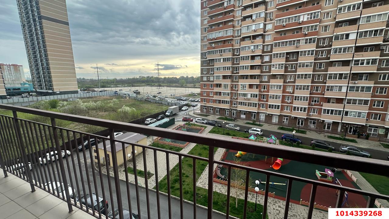 Фото №1: 3-комнатная квартира 81 м² - Краснодар, жилой комплекс Премьера, ул. Автолюбителей, 1/7к1