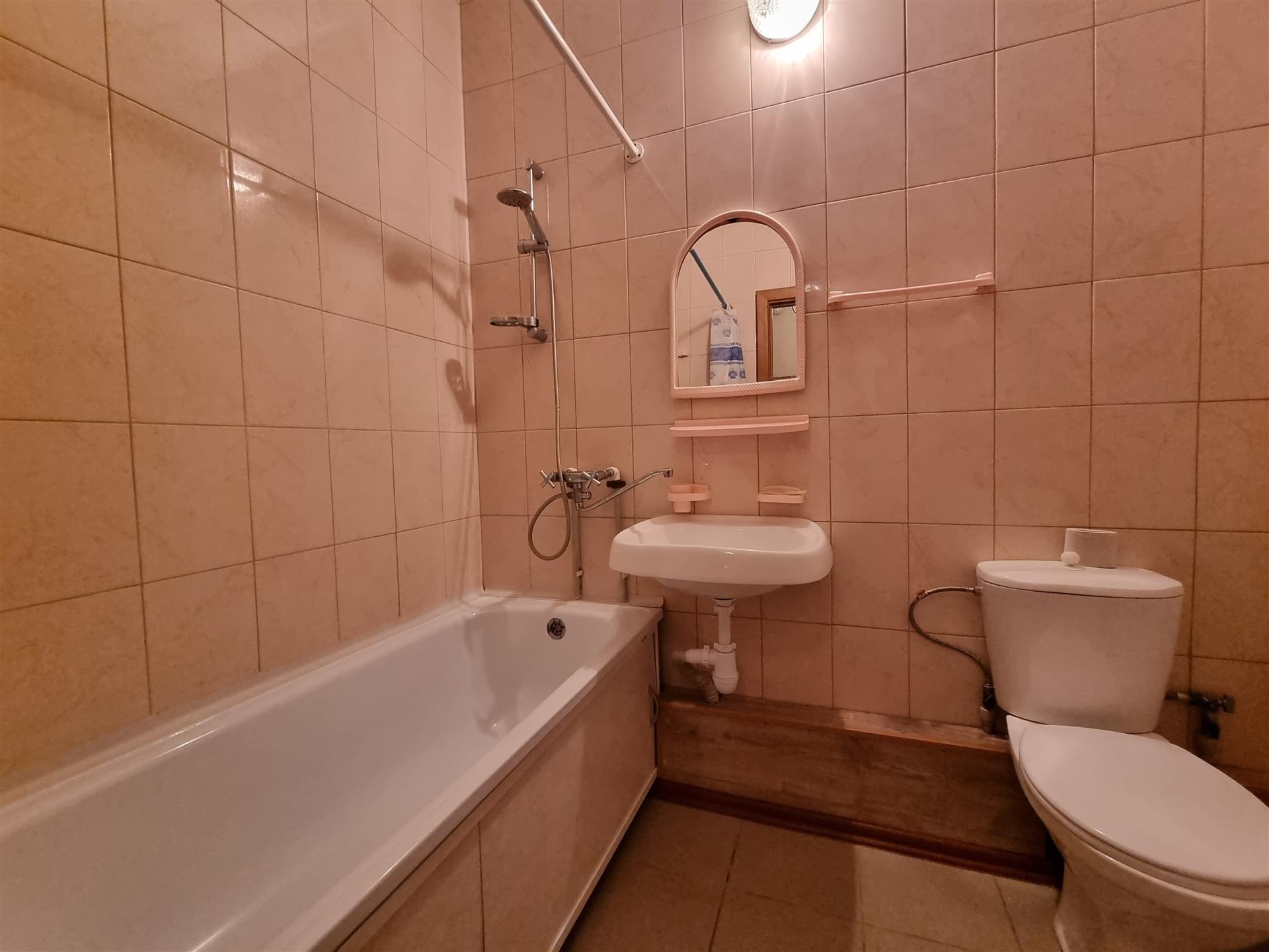 Фото №6: 1-комнатная квартира 50 м² - Краснодар, Прикубанский внутригородской округ, мкр. Восточно-Кругликовский, ул. Восточно-Кругликовская, 46/А