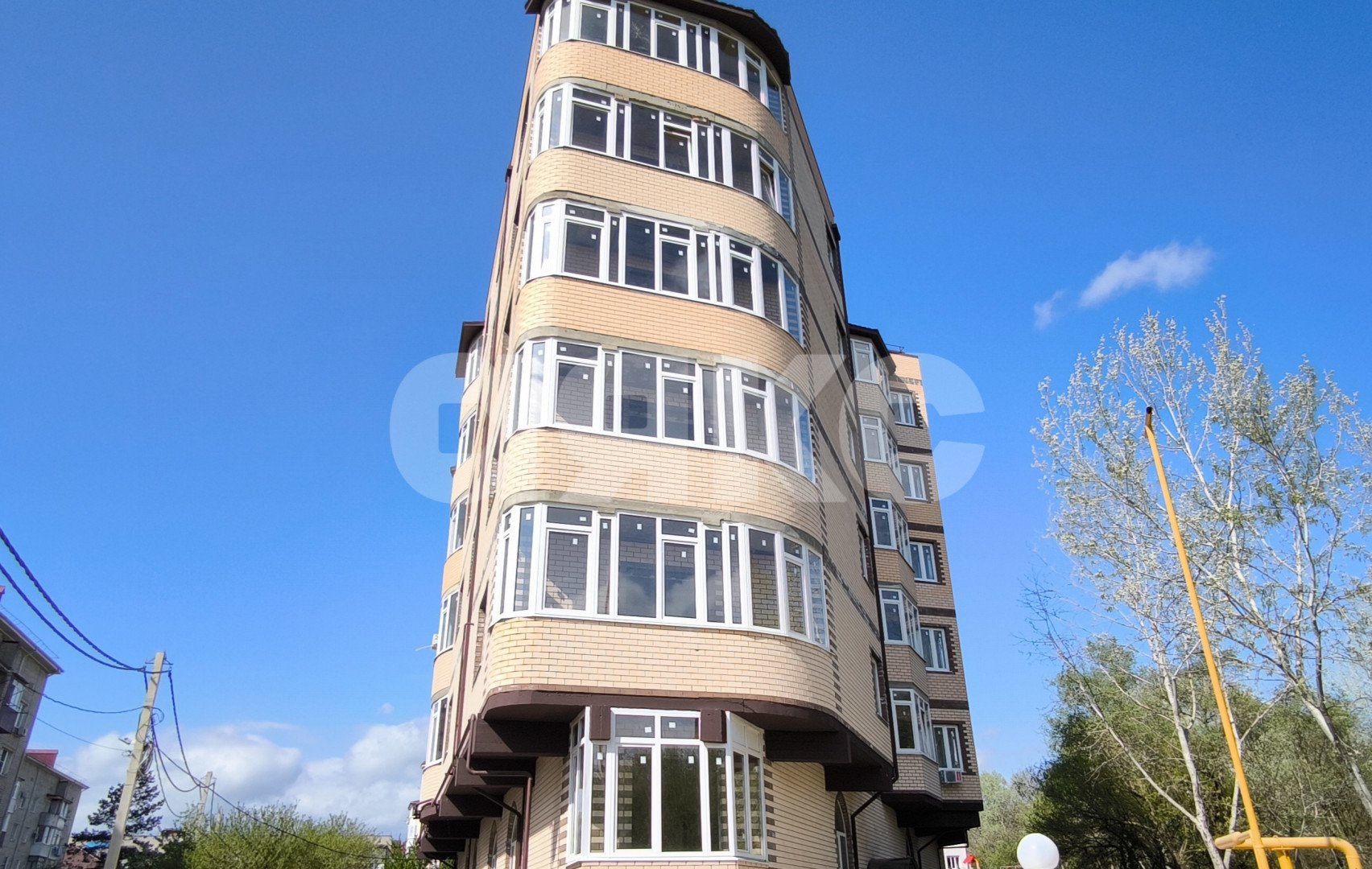 Фото №1: 2-комнатная квартира 70 м² - Горячий Ключ, Администрация, ул. Ленина, 199Б