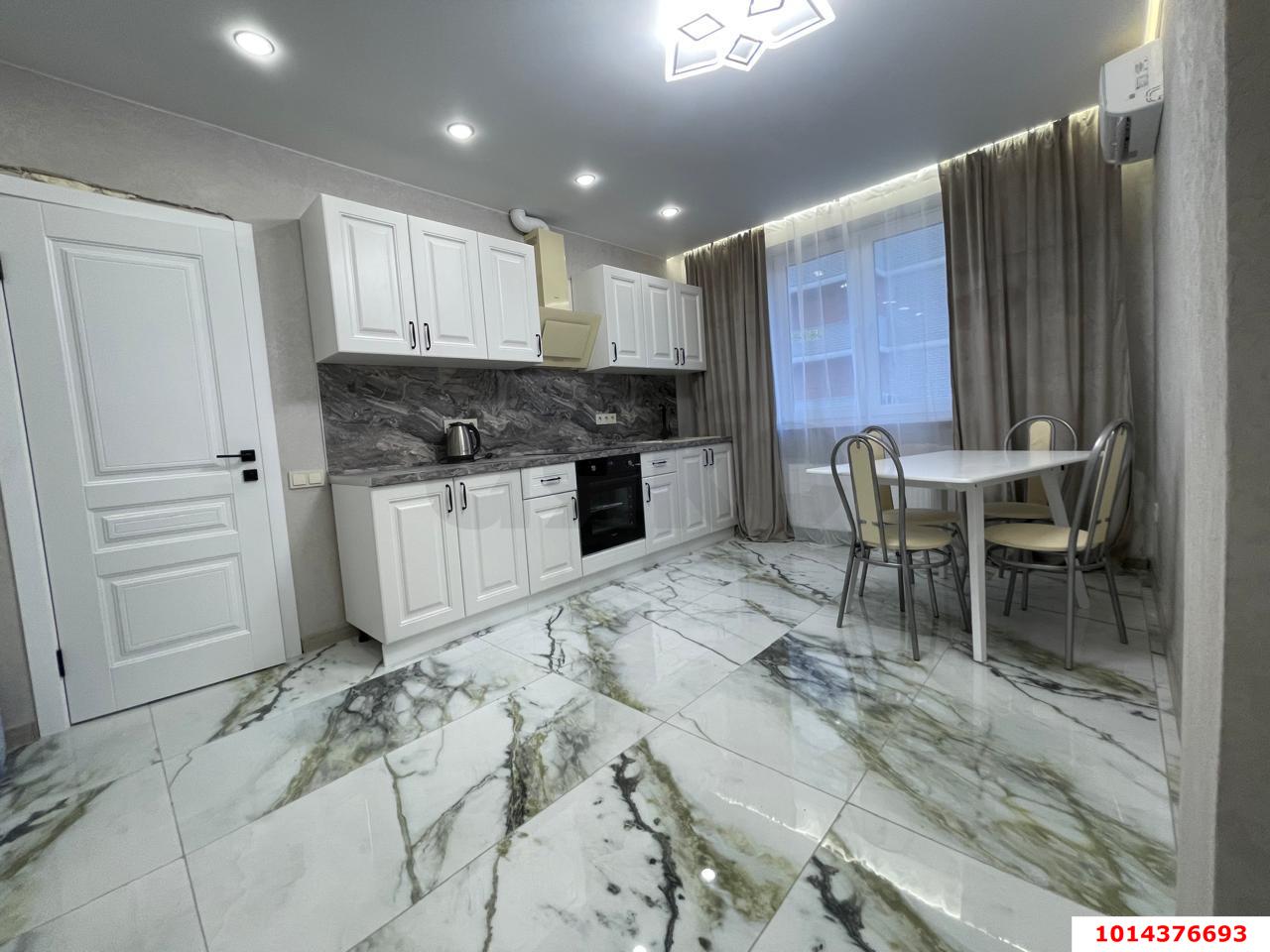 Фото №1: 3-комнатная квартира 80 м² - Краснодар, жилой комплекс Радуга, ул. Евгении Жигуленко, 7к1