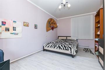 Фото №2: 4-комнатная квартира 80 м² - Ленина, мкр. Карасунский внутригородской округ, ул. Лукьяненко, 18