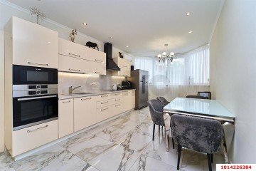 Фото №1: 2-комнатная квартира 80 м² - Краснодар, мкр. Фестивальный, ул. Яна Полуяна, 47