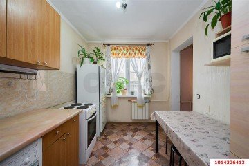 Фото №1: 1-комнатная квартира 35 м² - Краснодар, мкр. Комсомольский, ул. 30-й Иркутской Дивизии, 10/1
