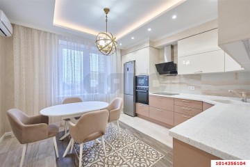 Фото №1: 2-комнатная квартира 86 м² - Краснодар, мкр. Центральный, ул. Березанская, 41