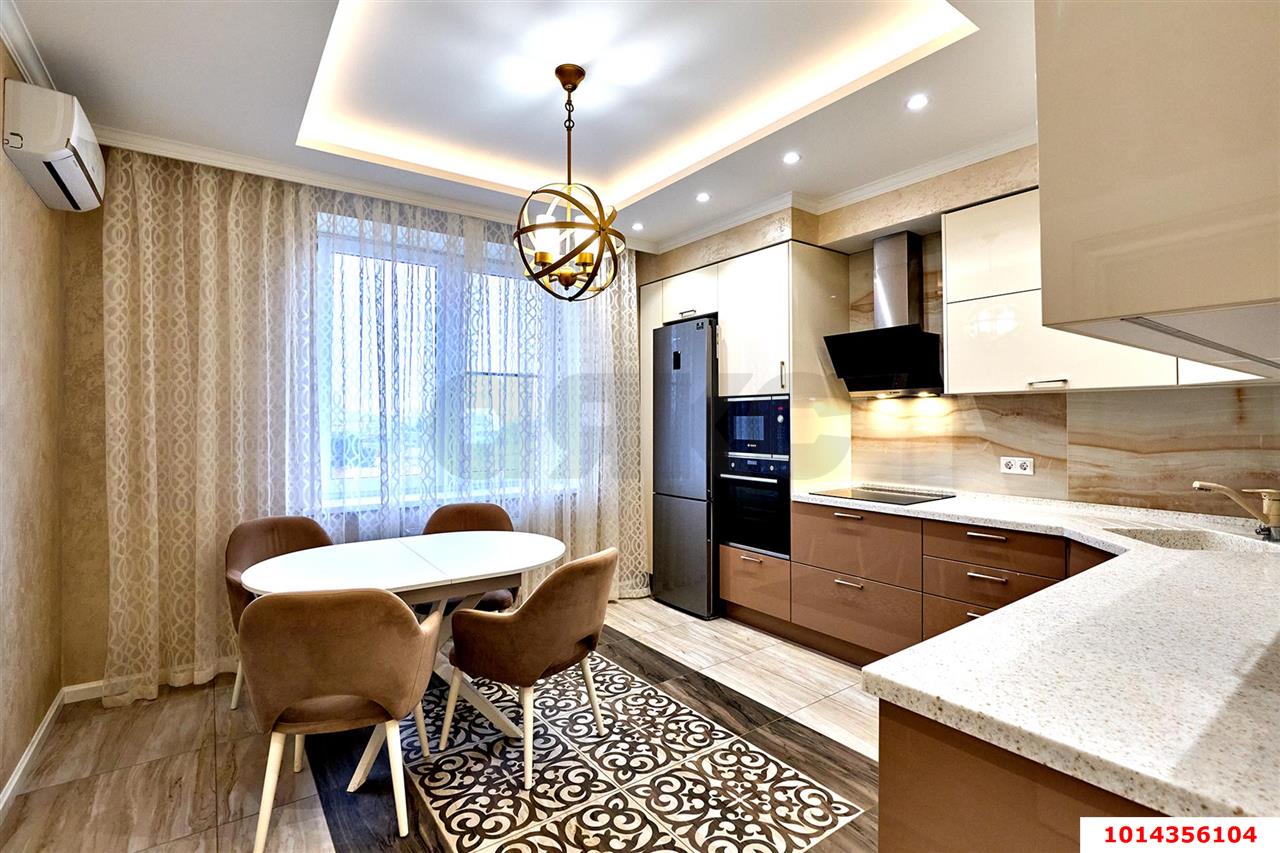 Фото №1: 2-комнатная квартира 86 м² - Краснодар, Центральный, ул. Березанская, 41