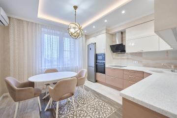 Фото №1: 2-комнатная квартира 82 м² - Краснодар, мкр. Центральный, ул. Березанская, 41