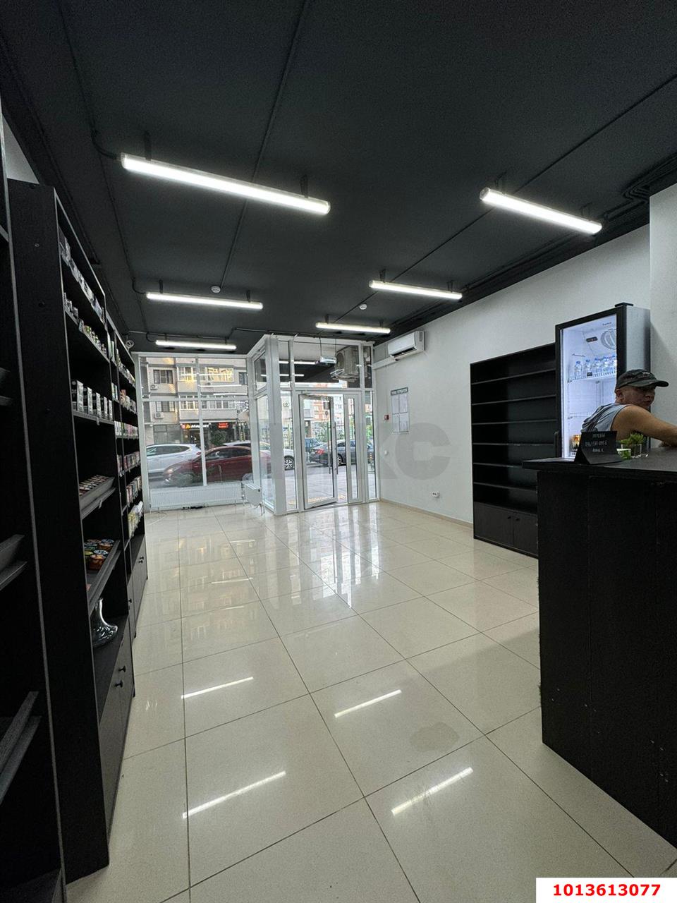 Фото №2: Коммерция 40 м² - Краснодар, Прикубанский внутригородской округ, имени Петра Метальникова, мкр. ЖК Выше, ул. Евгении Жигуленко, 25к2