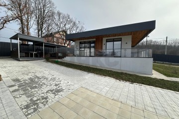 Фото №2: Готовый бизнес 100 м² - Азовская, ул. Лесная, 47