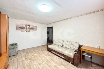 Фото №3: 4-комнатная квартира 74 м² - Нижнекамск, мкр. 12-й, пр-кт Химиков, 104