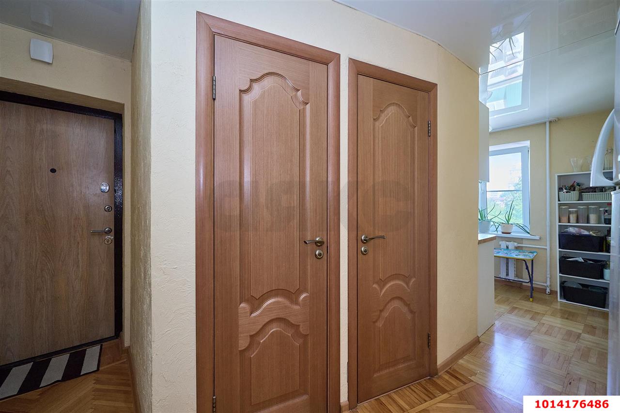Фото №3: 3-комнатная квартира 57 м² - Краснодар, Центральный, ул. Хакурате, 7
