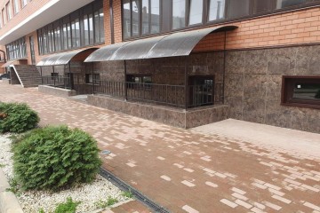 Фото №1: Торговое помещение 137 м² - Новая Адыгея, мкр. жилой комплекс Новый, ул. Бжегокайская, 21/1