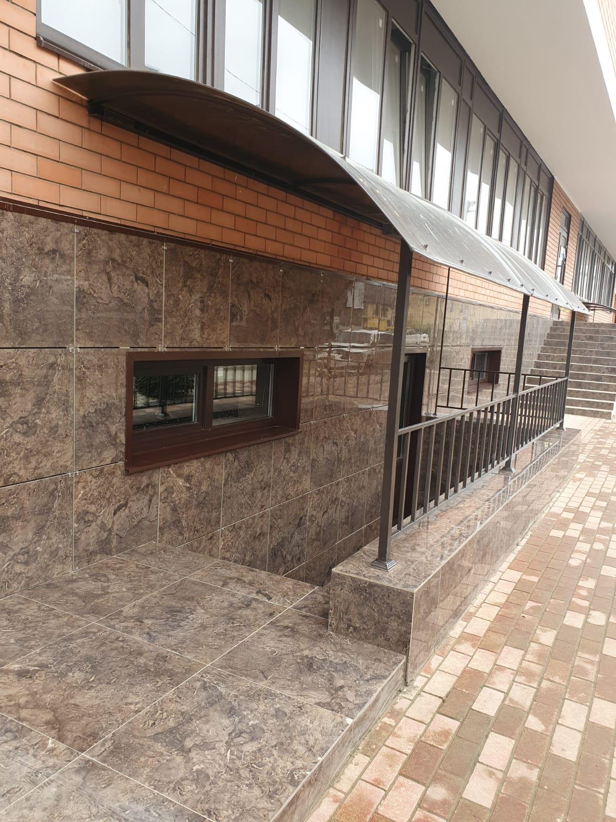 Фото №3: Коммерция 136 м² - Новая Адыгея, мкр. жилой комплекс Новый, ул. Бжегокайская, 21/1