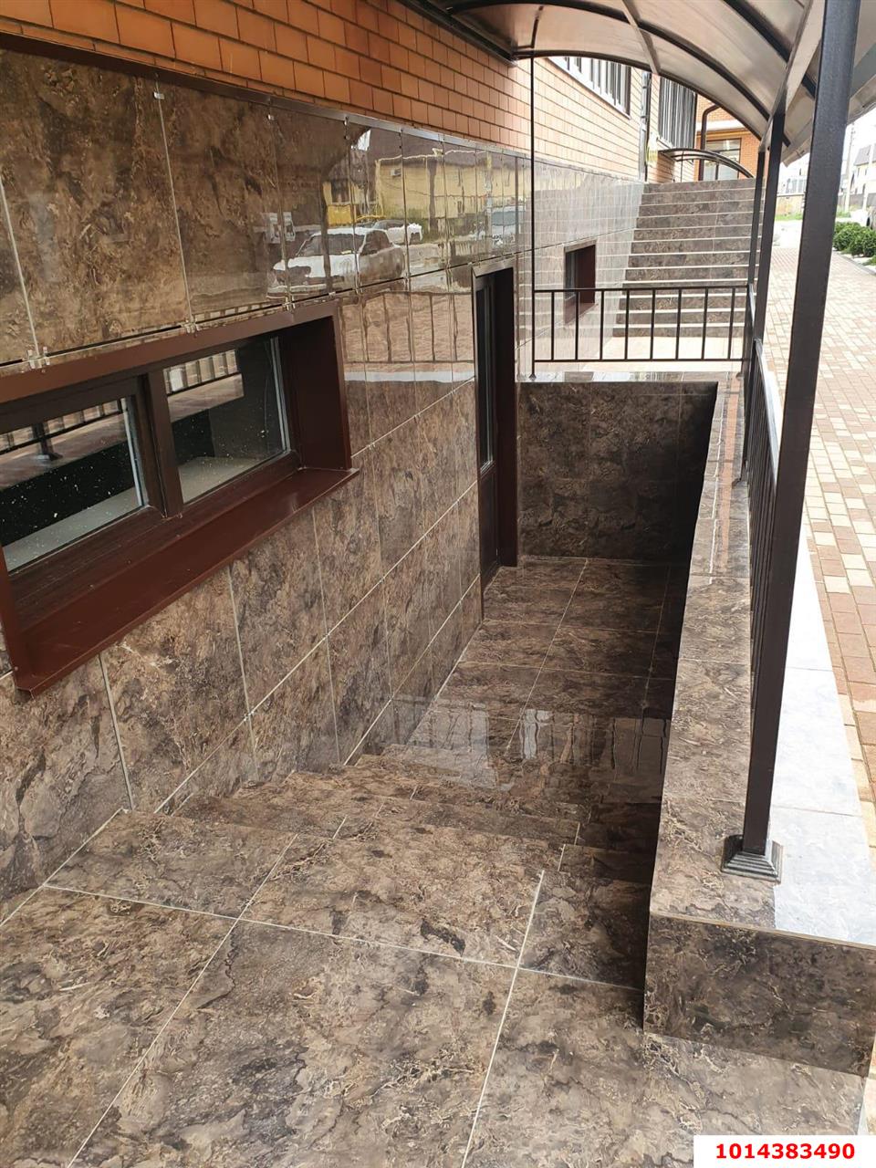 Фото №2: Торговое помещение 137 м² - Новая Адыгея, жилой комплекс Новый, ул. Бжегокайская, 21/1