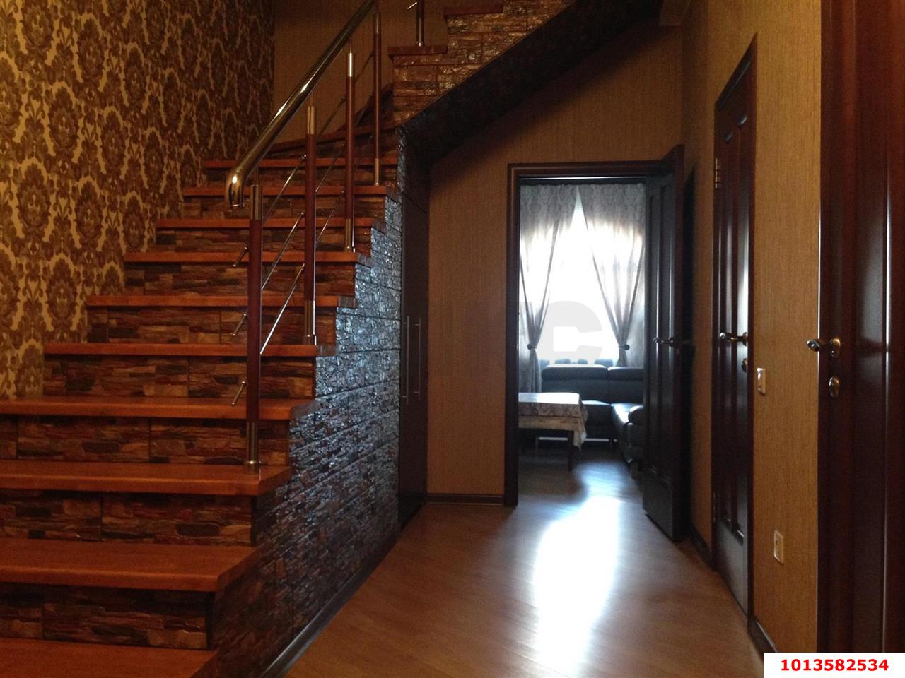 Фото №3: 4-комнатная квартира 122 м² - Краснодар, Прикубанский внутригородской округ, Завод Радиоизмерительных Приборов, Калинино, мкр. имени Петра Метальникова, ул. Защитников Отечества, 14