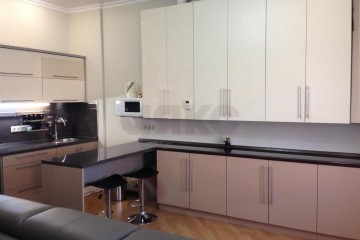 Фото №1: 4-комнатная квартира 122 м² - Краснодар, мкр. имени Петра Метальникова, ул. Защитников Отечества, 14