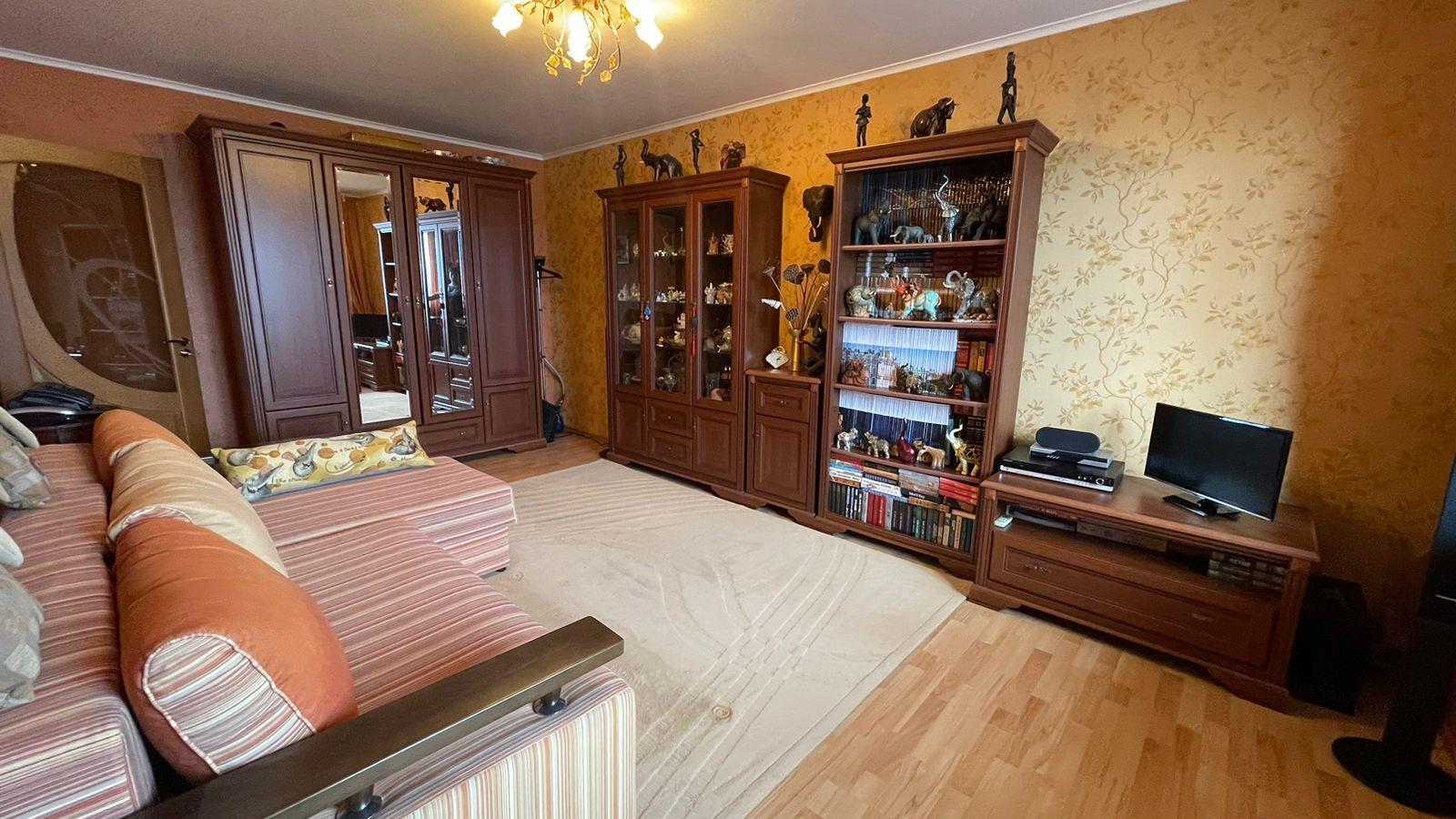 Фото №1: 2-комнатная квартира 55 м² - Краснодар, Центральный внутригородской округ, мкр. Дубинка, ул. Ставропольская, 86