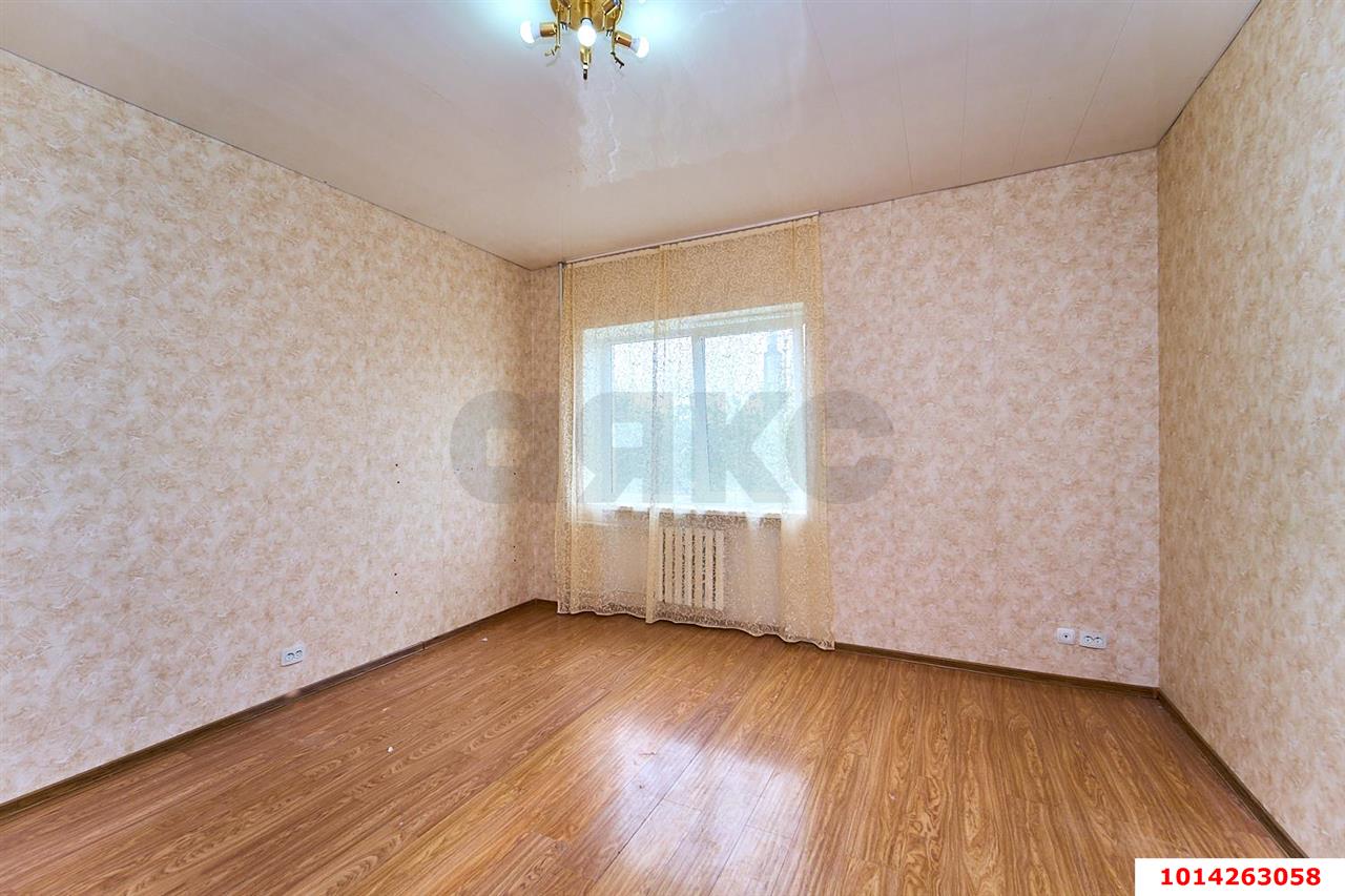 Фото №13: Дом 191 м² + 8 сот. - Российский, Прикубанский внутригородской округ, ул. имени В.М. Комарова, 41