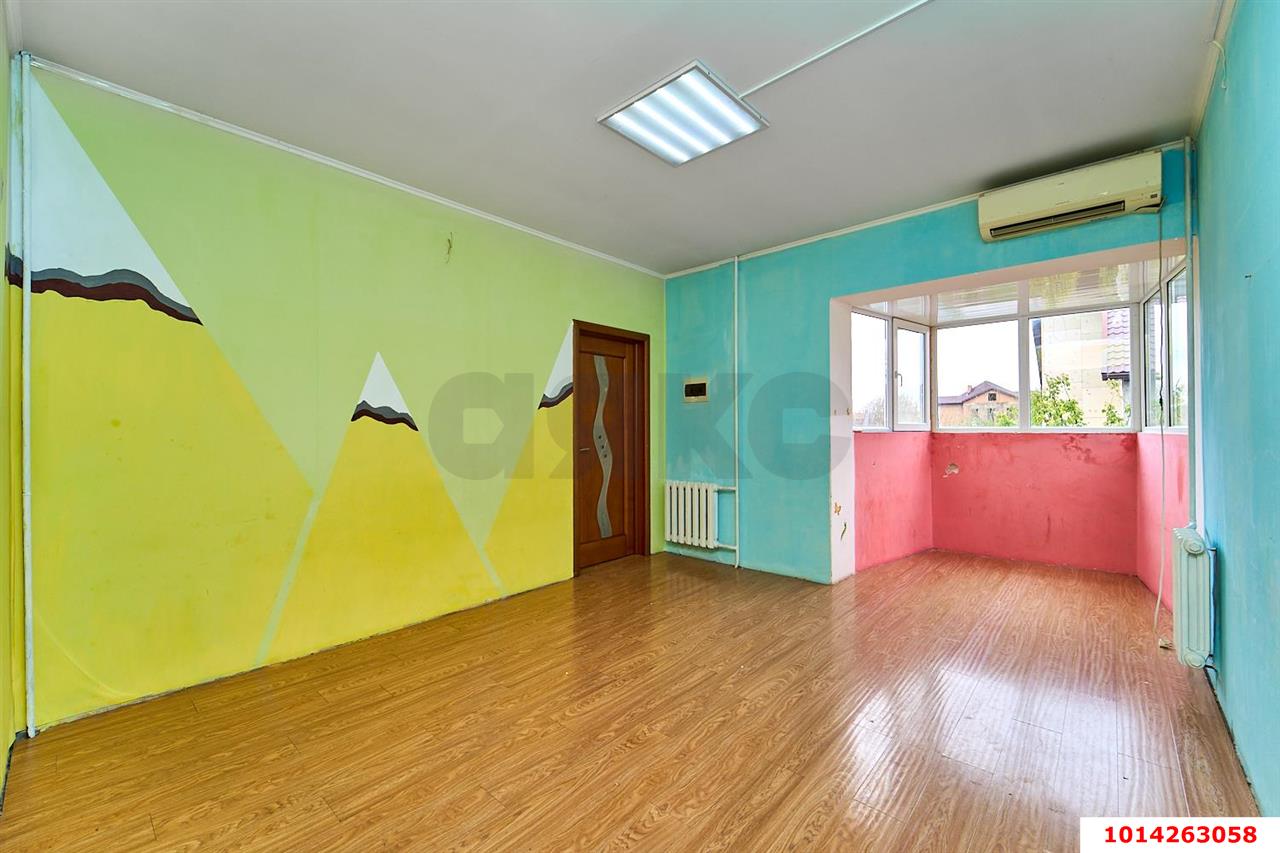 Фото №17: Дом 191 м² + 8 сот. - Российский, Прикубанский внутригородской округ, ул. имени В.М. Комарова, 41