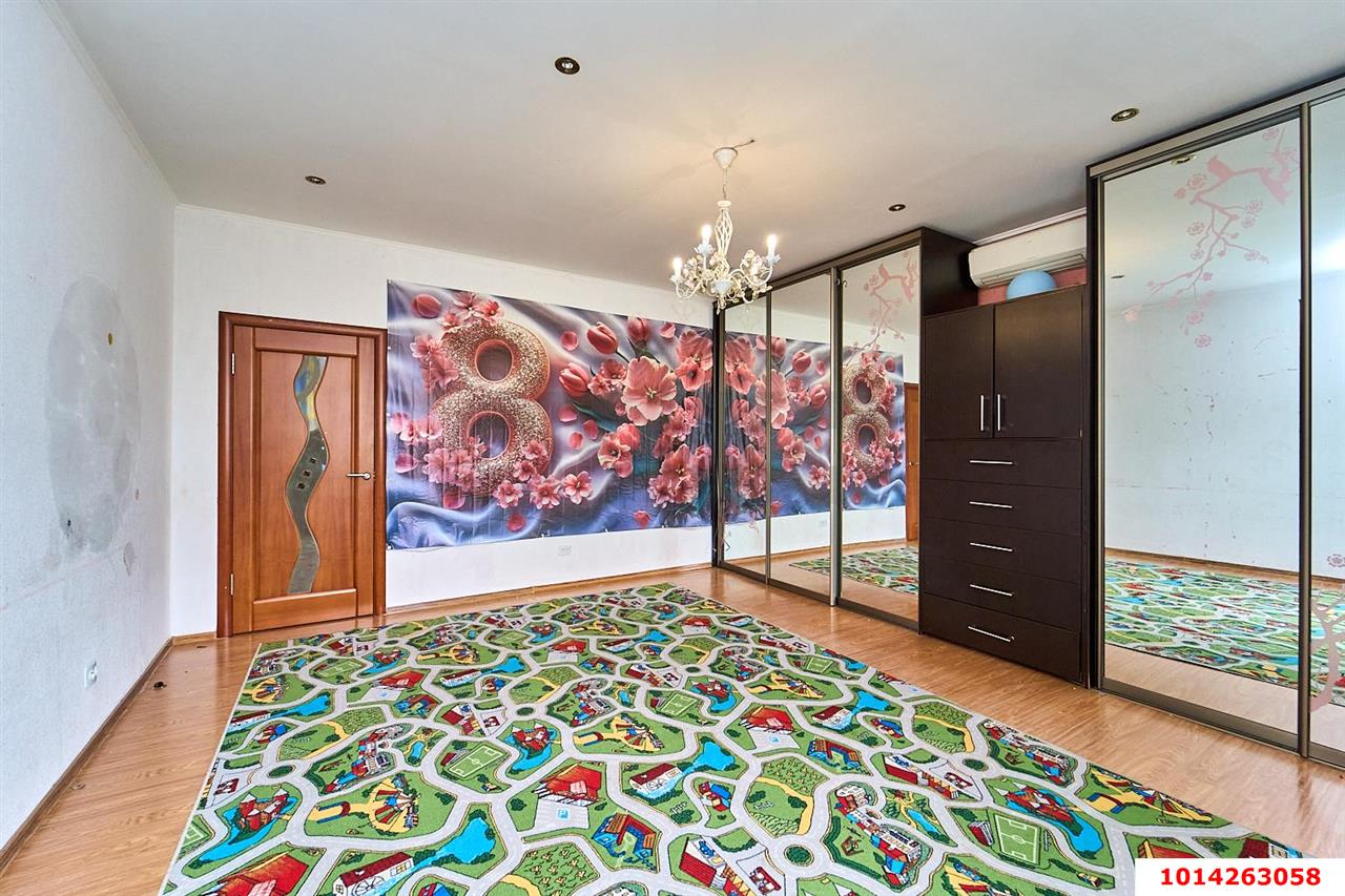 Фото №6: Дом 191 м² + 8 сот. - Российский, Прикубанский внутригородской округ, ул. имени В.М. Комарова, 41