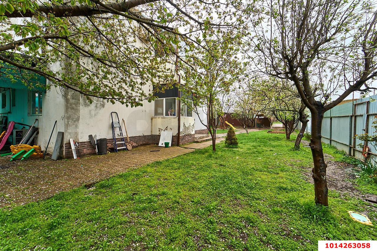 Фото №10: Дом 191 м² + 8 сот. - Российский, Прикубанский внутригородской округ, ул. имени В.М. Комарова, 41