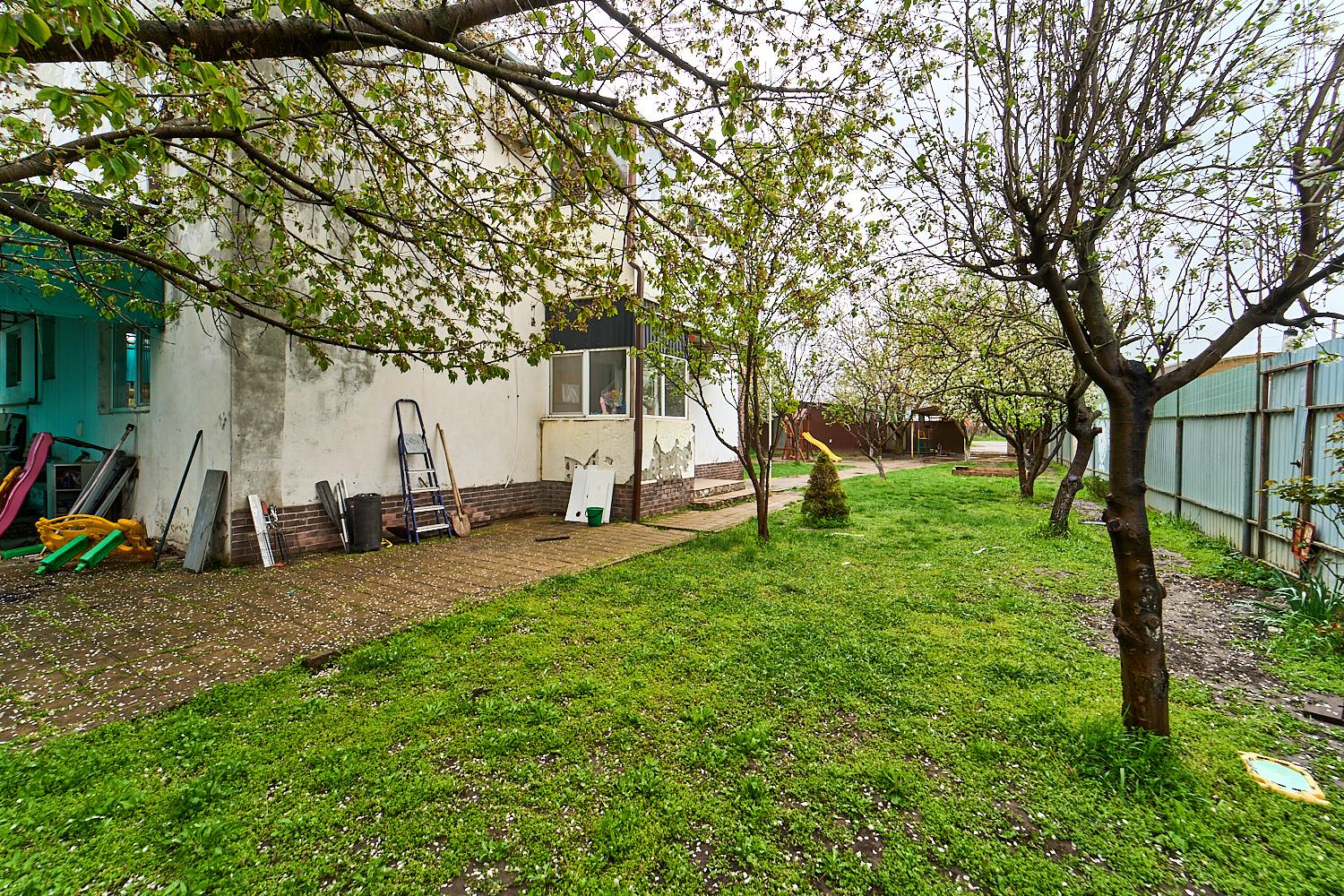 Фото №10: Дом 191 м² + 8 сот. - Российский, мкр. Прикубанский внутригородской округ, ул. имени В.М. Комарова, 41