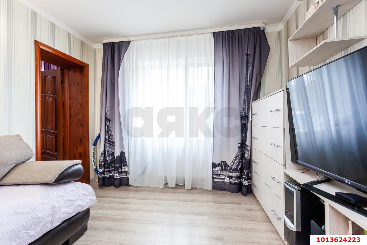 Фото №1: 3-комнатная квартира 63 м² - Краснодар, Западный внутригородской округ, мкр. Фестивальный, ул. имени Тургенева, 166