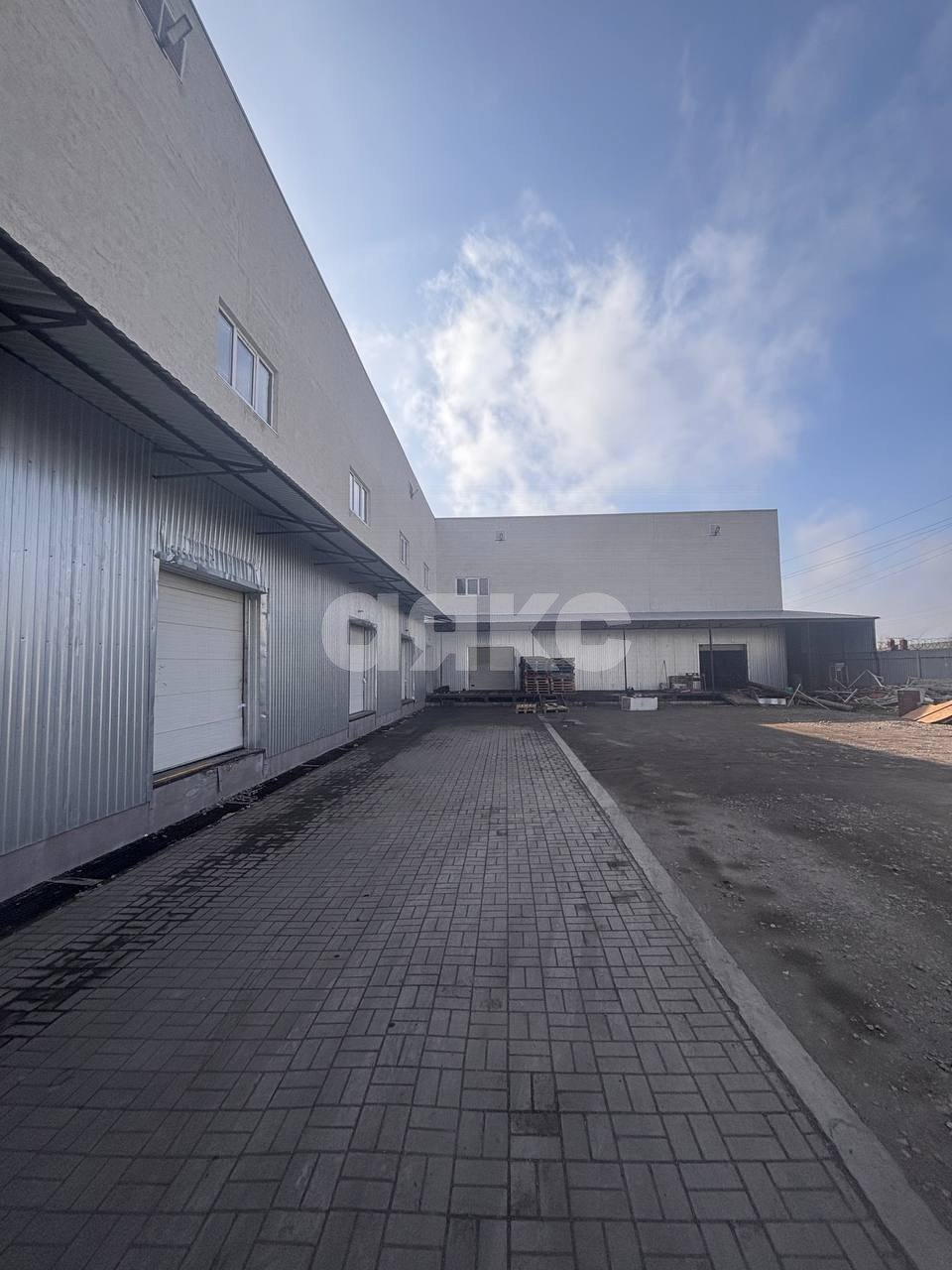 Фото №1: Коммерция 1600 м² - Мариуполь, Центральный, ул. Спортивная, 58