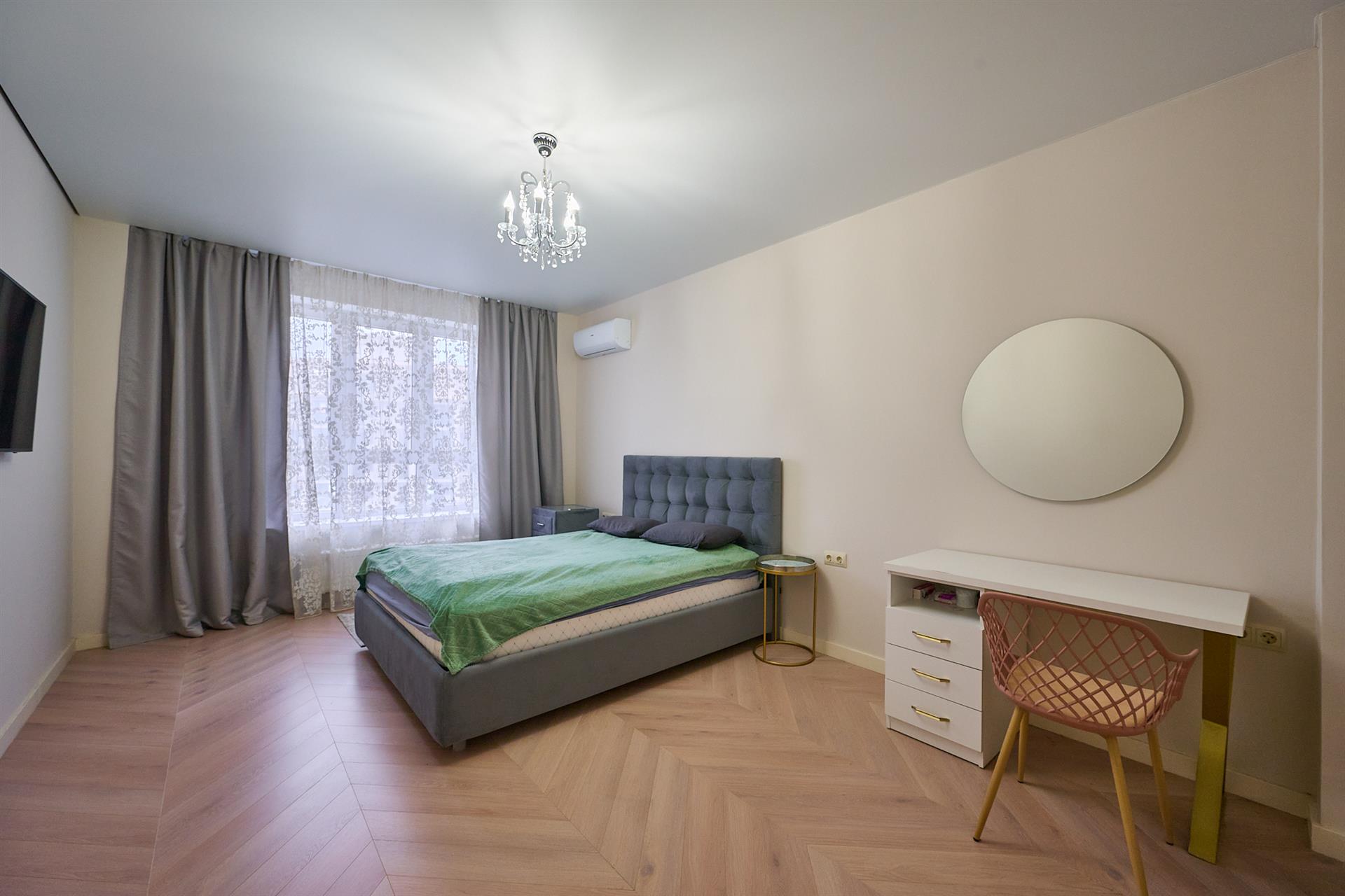 Фото №4: 1-комнатная квартира 51 м² - Краснодар, ЖК Аврора, Западный внутригородской округ, мкр. жилой комплекс Аврора, ул. имени Дзержинского, 95