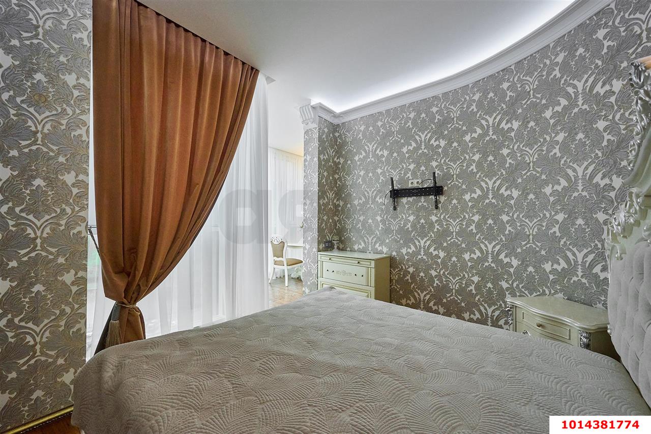 Фото №9: 1-комнатная квартира <span class="whitespace-nowrap">64 м²</span>, <span class="whitespace-nowrap">13/18 эт.</span> - Краснодар, Центральный внутригородской округ, Западный внутригородской округ, мкр. Центральный, ул. Кубанская набережная, 37/11