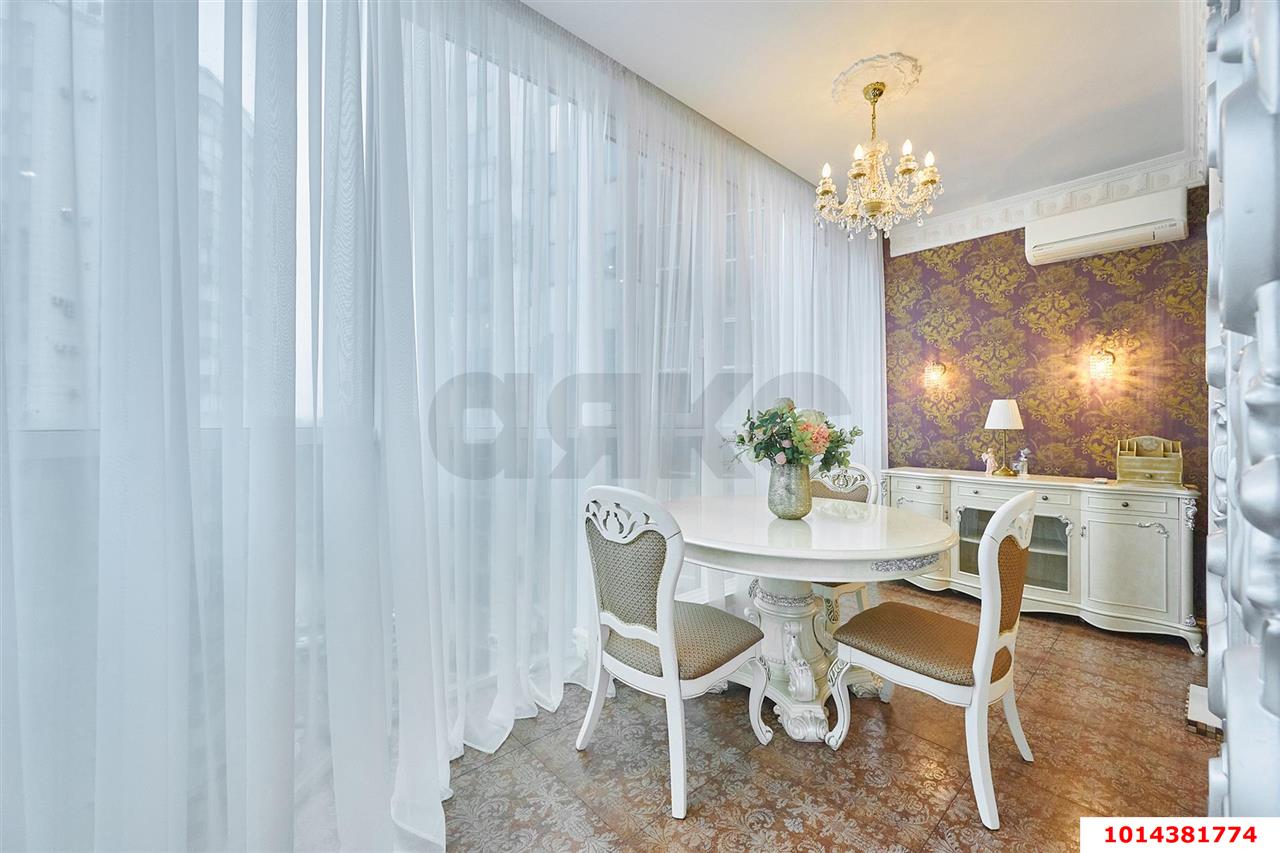 Фото №7: 1-комнатная квартира <span class="whitespace-nowrap">64 м²</span>, <span class="whitespace-nowrap">13/18 эт.</span> - Краснодар, Центральный внутригородской округ, Западный внутригородской округ, мкр. Центральный, ул. Кубанская набережная, 37/11