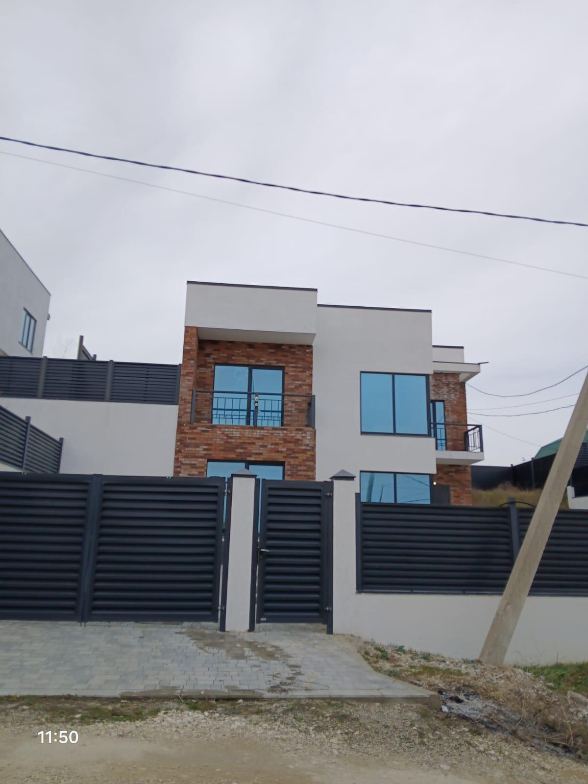 Фото №1: Дом 170 м² + 3.5 сот. - Сукко, ул. Центральная, 44