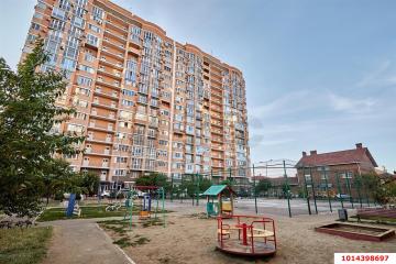 Фото №1: 1-комнатная квартира <span class="whitespace-nowrap">45 м²</span>, <span class="whitespace-nowrap">4/16 эт.</span> - Краснодар, мкр. Солнечный, ул. Архитектора Петина, 18/3