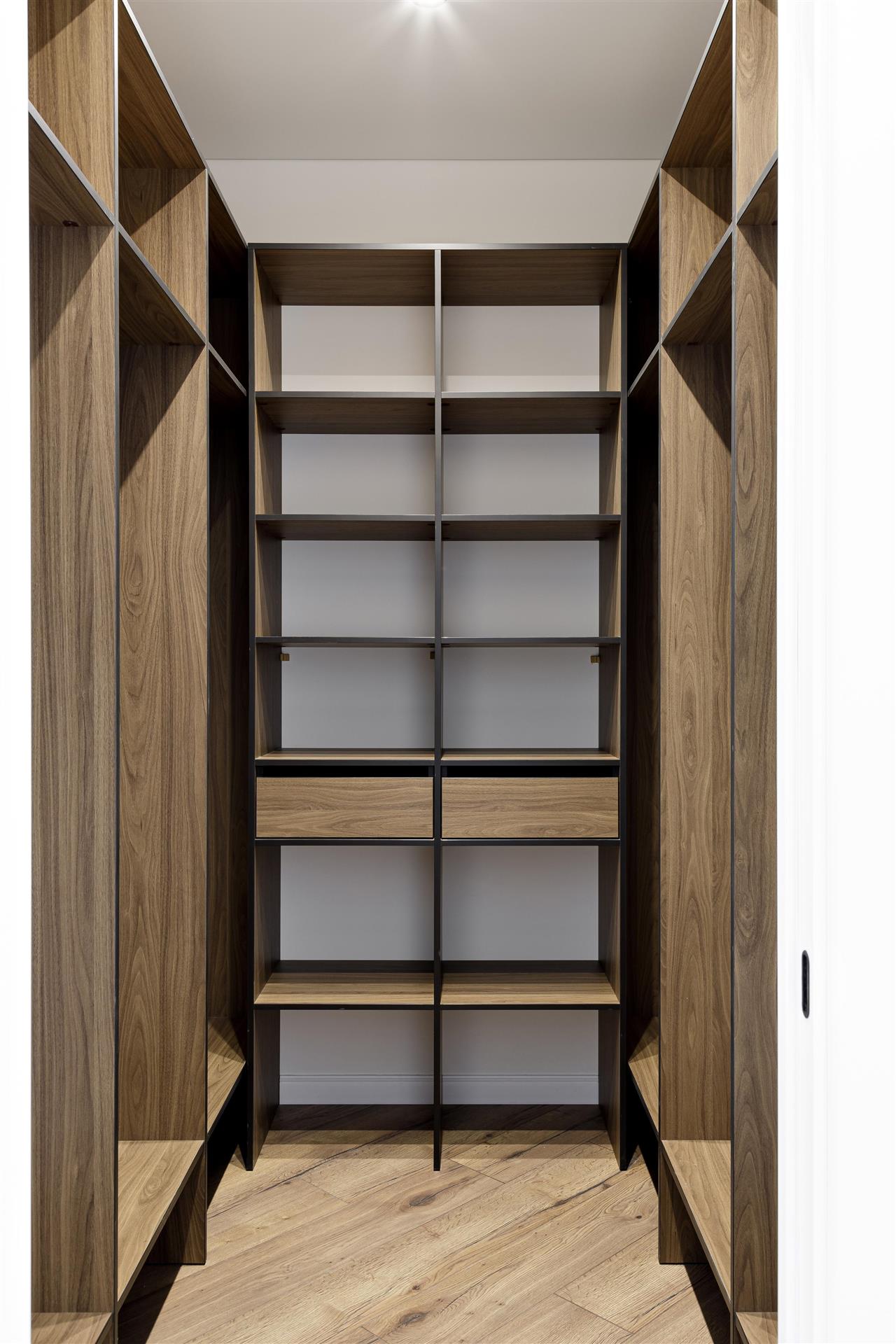 Фото №13: 2-комнатная квартира 75 м² - Краснодар, ЖК Аврора, Западный внутригородской округ, мкр. жилой комплекс Аврора, ул. имени Дзержинского, 95