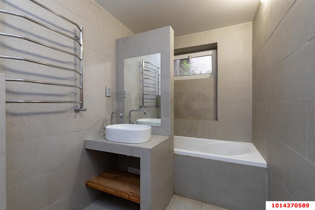 Фото №11: Дом 120 м² + 2 сот. - Краснодар, Центральный внутригородской округ, мкр. Центральный, ул. Чапаева, 108