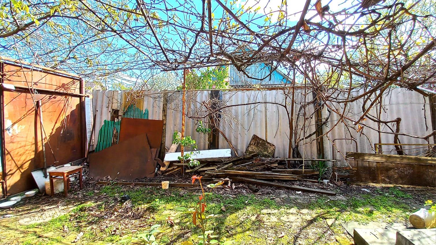 Фото №3: Земельный участок 3.3 сот. - Краснодар, Центральный внутригородской округ, Покровка, мкр. Центральный, ул. Промышленная, 158