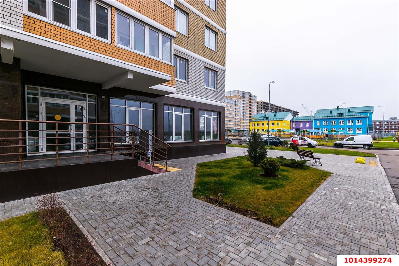 Фото №1: Торговое помещение 49 м² - Краснодар, Светлоград, 