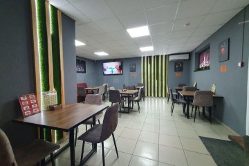 Фото №3: Торговое помещение 117 м² - Берёзовый, мкр. Витаминкомбинат, ул. 2-я Целиноградская, 38/1